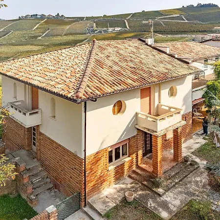 A Family In The Heart Of The Langhe!