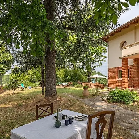 Vakantiehuis A Family In The Heart Of The Langhe! Treiso