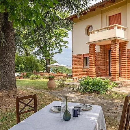 Feriehus A Family In The Heart Of The Langhe!